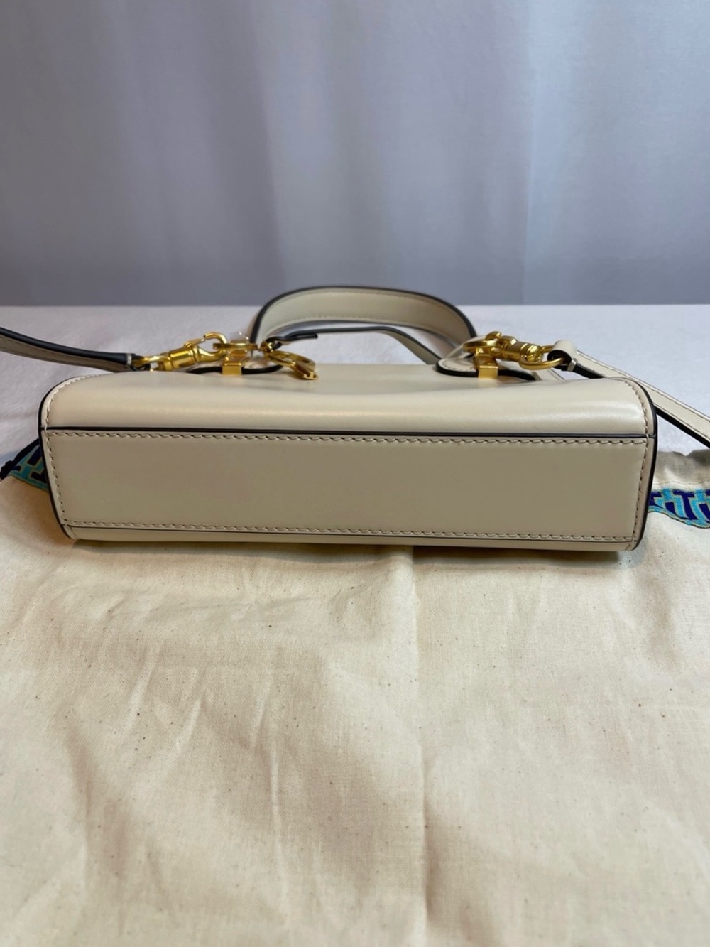 Tory Burch Lee Radziwill Cream Top-Handle Mini Bag with Gold Hardware - Picture 4 of 8